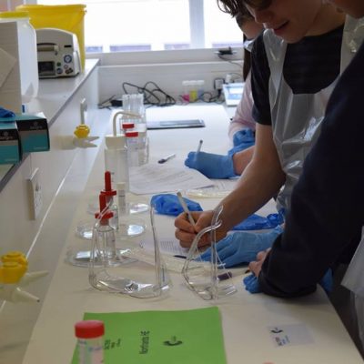 Science Practical. Photo credit © L Rowe 2016