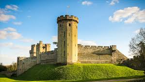 Warwick Castle © 2014 Merlin Entertainment Group